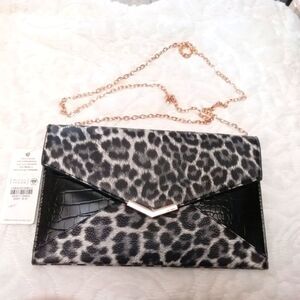 Urban Expressions Crossbody Clutch Convertible Leopard Snake Print Chain New OOS